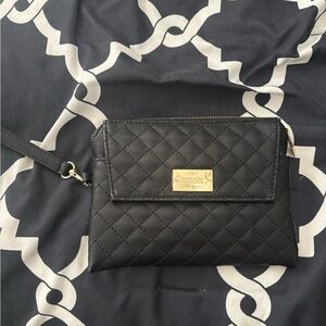 Nanette Lepore Black Quilted Wristlet with usb/usc  charger